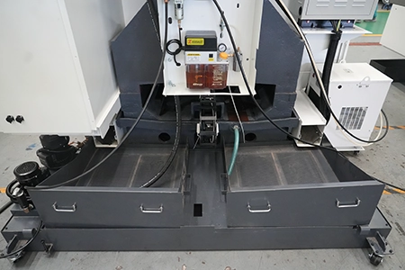 VMC Machine Price Chip conveyor